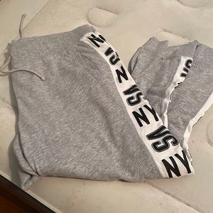 Drawstring VS joggers